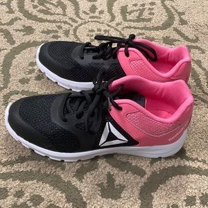 Reebok sneakers NEW!